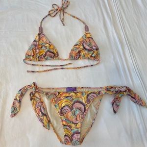 Bikini- Excellent Condition